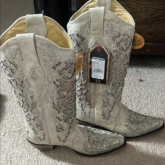 Embroidered Western Boots Cream - Main Image